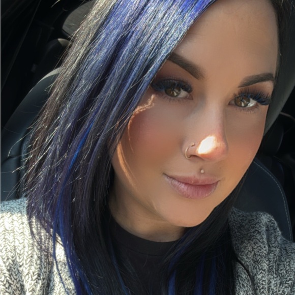 Meet your Posher, Staci - Picture 1 of 1